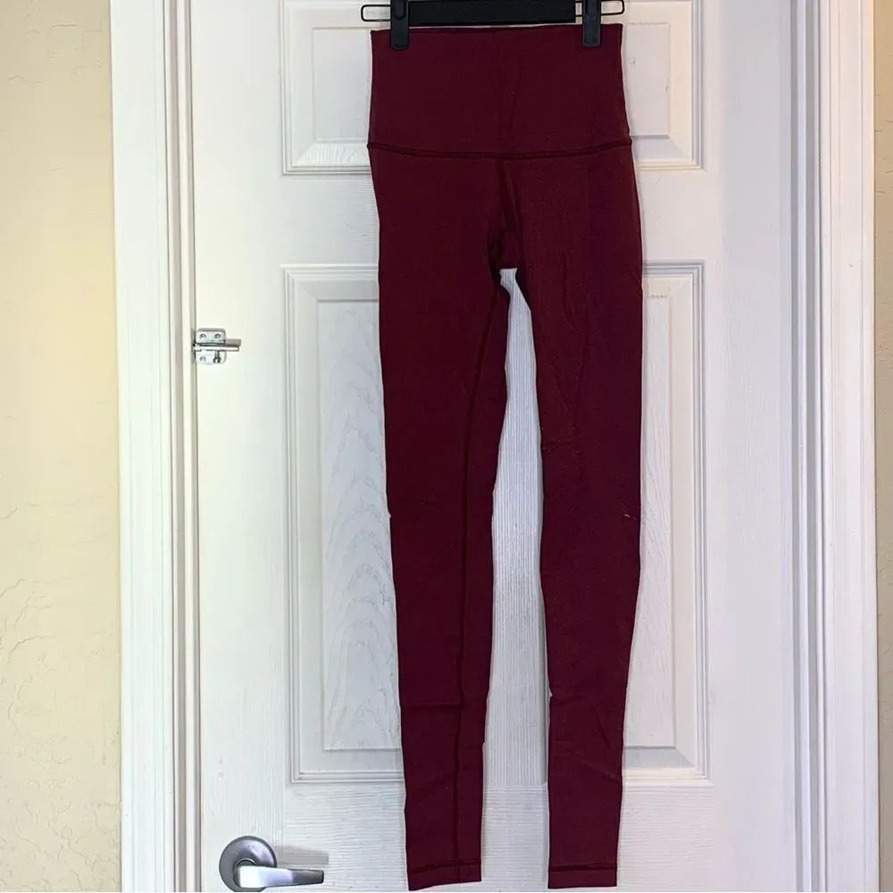 Lululemon Align Super-High-Rise Pant 31” in Red Merlot Size 4
